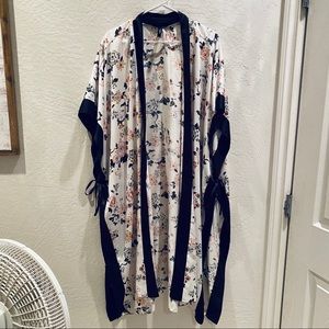 Cover Up Kimono - Torrid OS